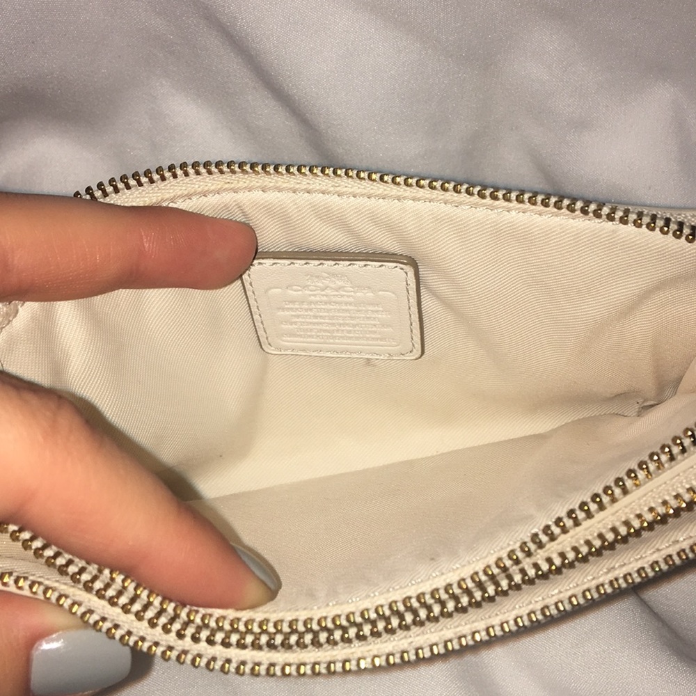 Coach Wristlet - Picture 5 of 7